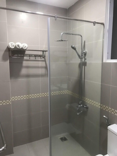 Bathroom 3, South Flower Hotel, Nha Trang