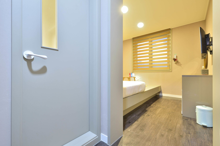 Bedroom 3, WITH U Hotel & Guesthouse, Sokcho