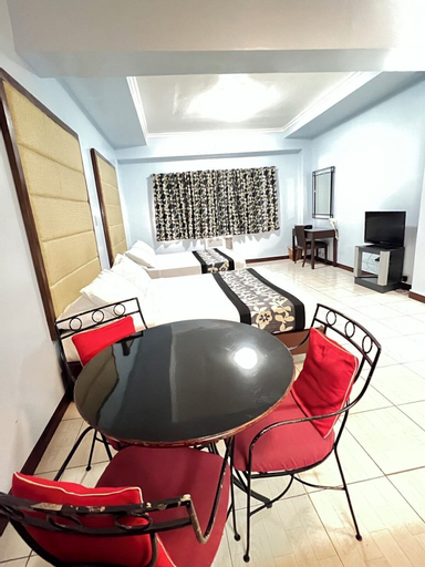 Dining Room 7