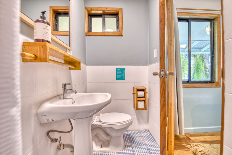 Bathroom 3, Bambuda Bocas Town - Hostel, Bocas del Toro