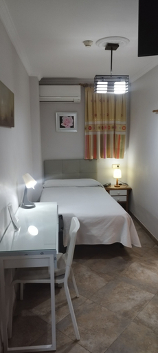 Bedroom 4, Hotel Miraya, Málaga