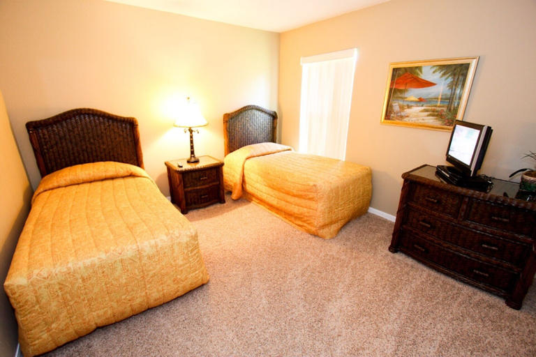 Bedroom 1, 217 Legacy Park, Polk
