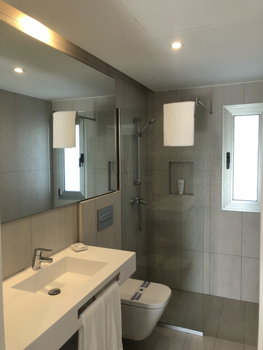 Bathroom 4, Hotel LIVVO Dunagolf Suites, Las Palmas
