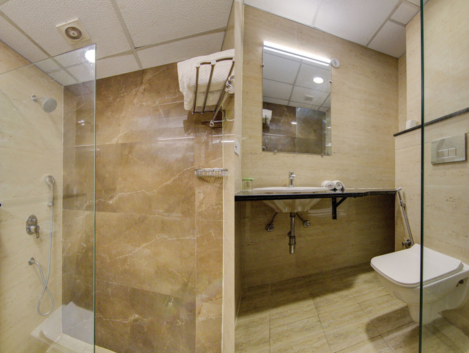 Bathroom 3, Treebo Torque, Gautam Buddha Nagar