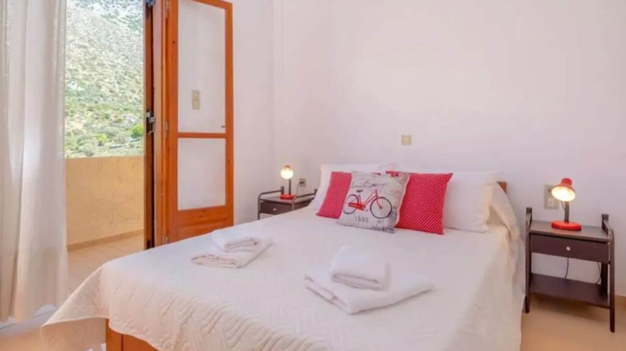 Bedroom 3, Luxurious Villa Kardi a Small Paradise, Crete