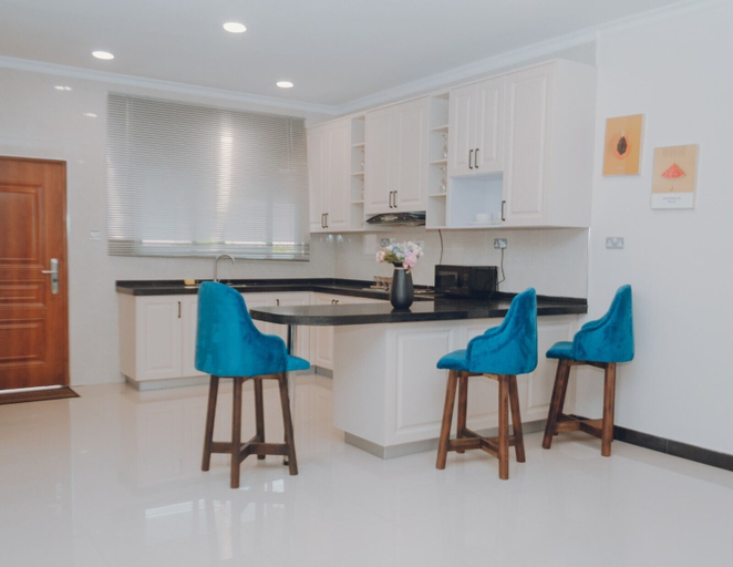 Others 5, Sunrise Fully Furnished Apartments, Lusaka