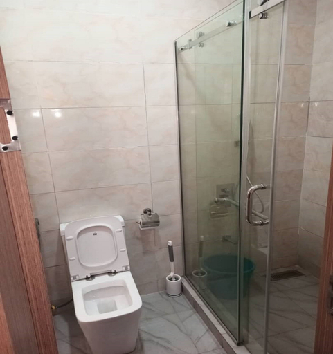 Bathroom, Nduson Crown Apartment, AbujaMun