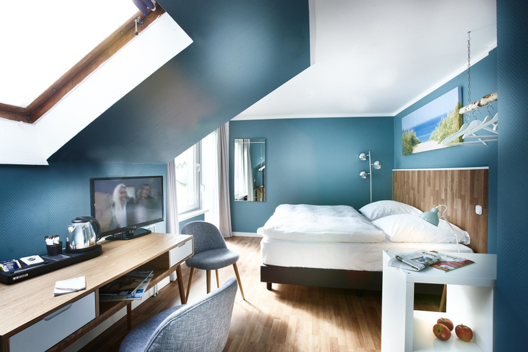 Bedroom 2, Hotel Liegeplatz 13 Kiel by Première Classe, Kiel