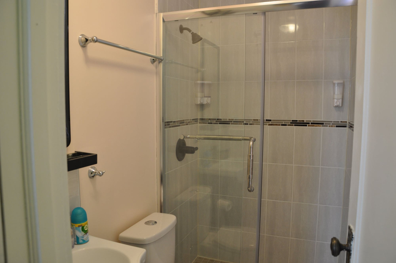 Bathroom 4, Ambassador B&B Guest Home, Perth