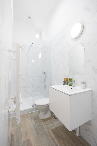 Bathroom 5, LE CONCORDE COMPLEXE 3 appartsTerrasse, Bouches-du-Rhône