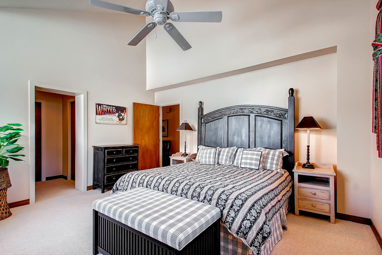 Bedroom 3, Centennial 4 Bedroom Condo Unit no. 29, Eagle