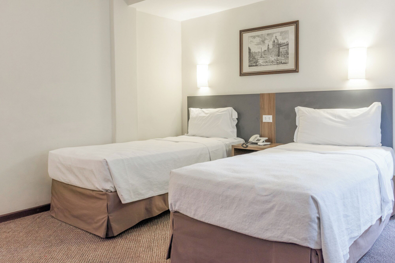 Bedroom 2, Hotel Lancaster, Curitiba