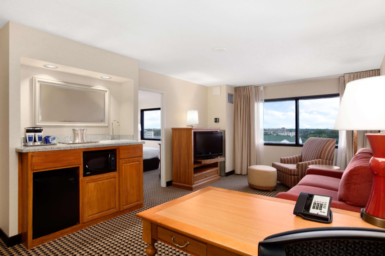 Bedroom 3, Hilton Suites Chicago/Oak Brook, Dupage