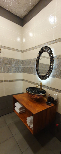 Bathroom 4, Qız Qalası Hotel, Baku