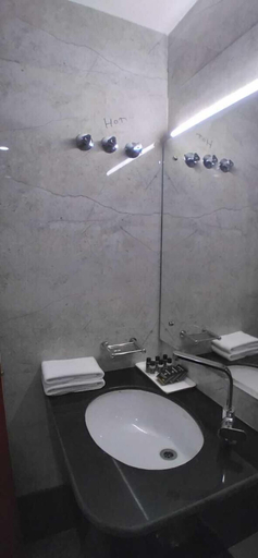 Bathroom 3, Hotel Bidar Gateway, Bidar