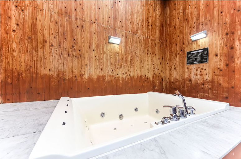 Bathroom 3, The B&B Changwon, Changnyeong