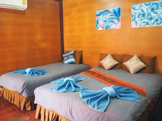 Bedroom 3, Coco Beach Bungalows, Muang Satun