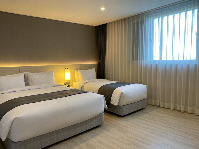 Bedroom 3, New Donghae Hotel, Donghae