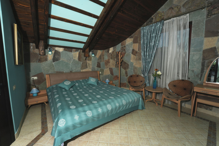 Bedroom 2, The House