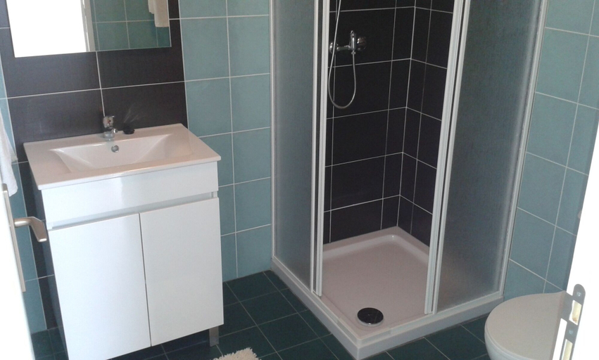 Bathroom 4, Casa Almeida, Arraiolos