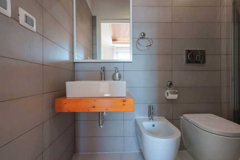 Bathroom 3, Lumiere Rooms - Eja Sardinia, Cagliari