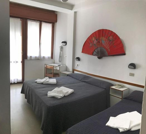 Bedroom 3, Hotel Arena, Rimini