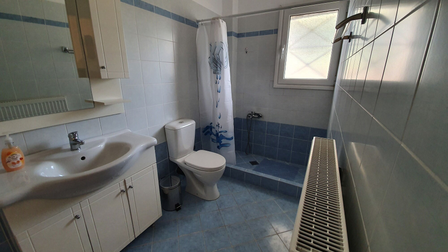 Bathroom 3, MTC-SK Apartment by the sea and Airport, Attica