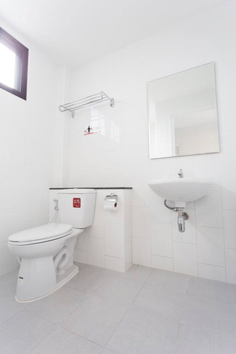 Bathroom 5, Baan Le Vimaan, Muang Nakhon Ratchasima