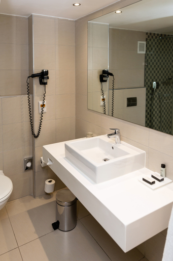 Bathroom 5, Lord Charles Hotel, City of Cape Town