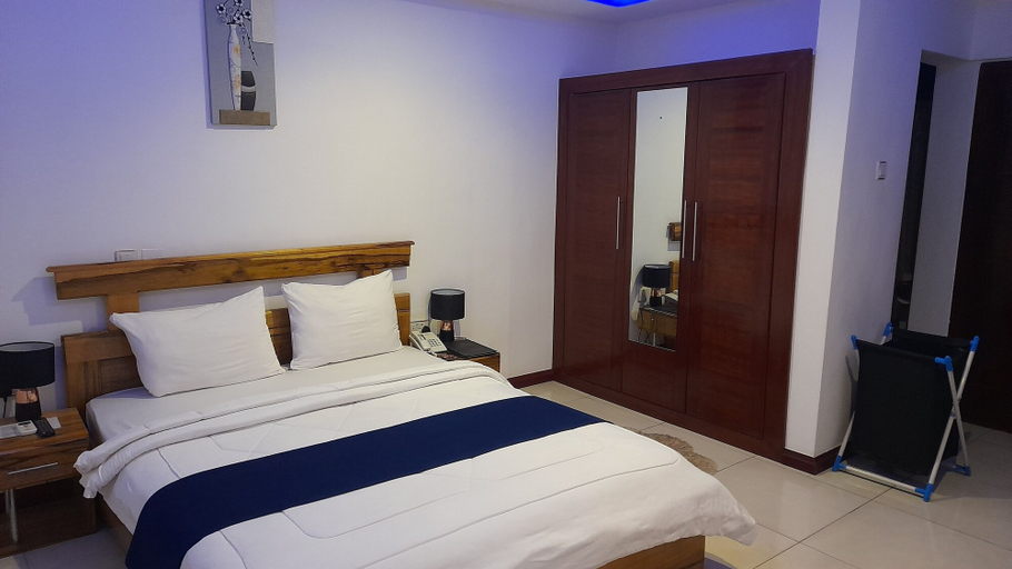 Bedroom 2, ADESHIE FIE HOTEL, Wassa West