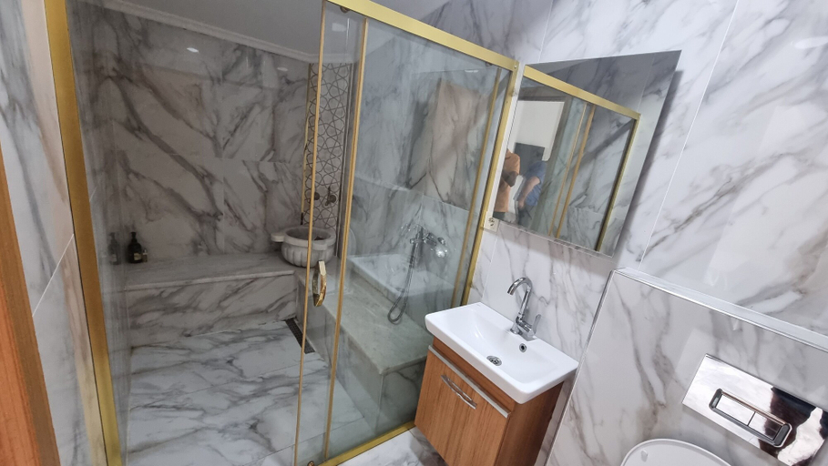 Bathroom 5, Trios Apart, Gökçeada