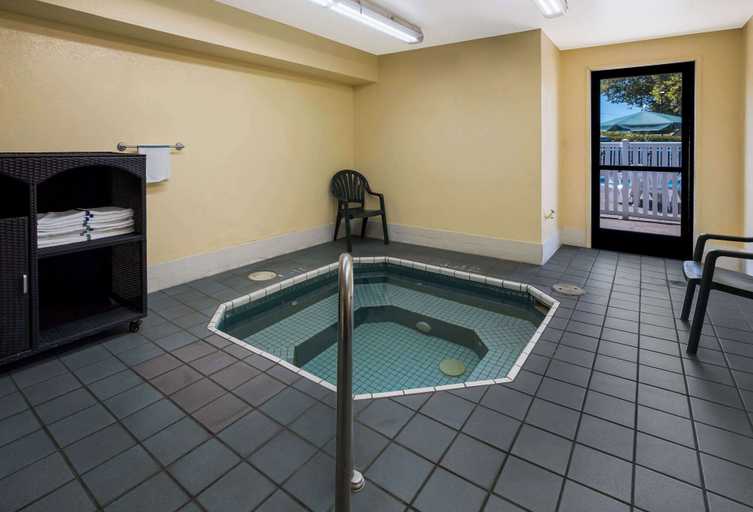 Others 5, Quality Inn & Suites Medford Airport, Jackson