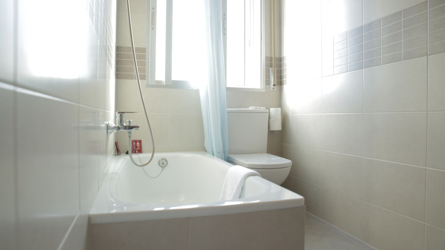 Bathroom 4, Alda Bueumar, Pontevedra