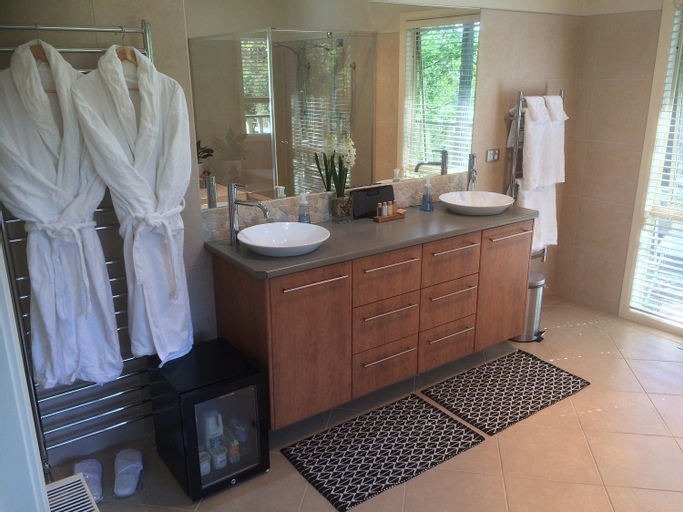 Bathroom 24