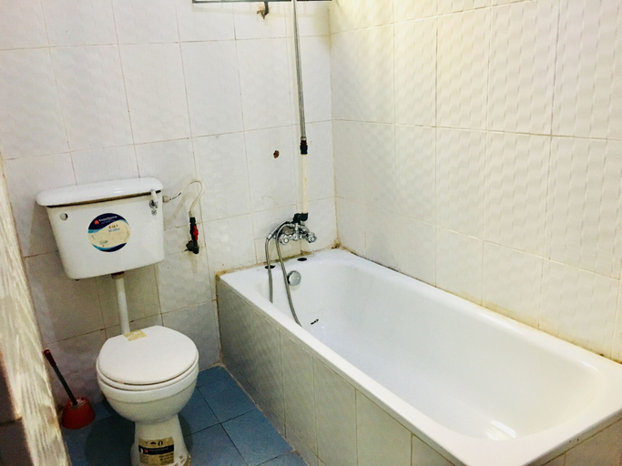 Bathroom 3, Cossy Hotel & Suite, IkaSouth
