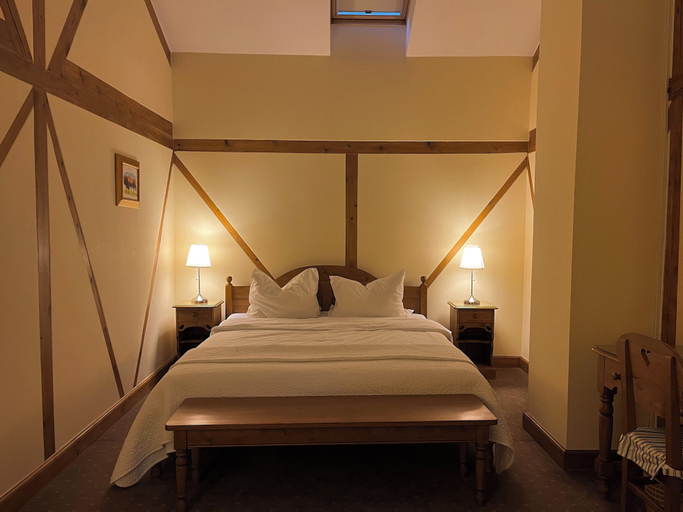 Bedroom 2, Tohanu Vechi, Zarnesti