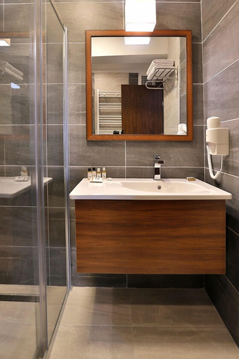 Bathroom 4, Kule Hotel, Merkez