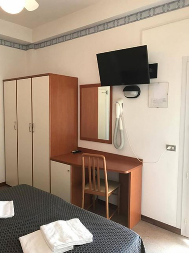 Bedroom 2, Hotel Arena, Rimini