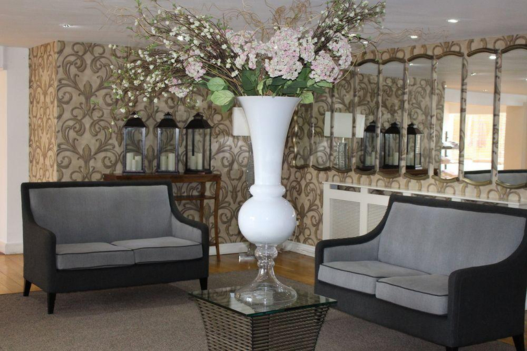 Public Area 2, Warwickshire Park Hotel Kenilworth By Belvilla, Warwickshire