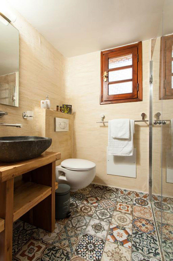 Bathroom 5, Ilias Apartments, Crete