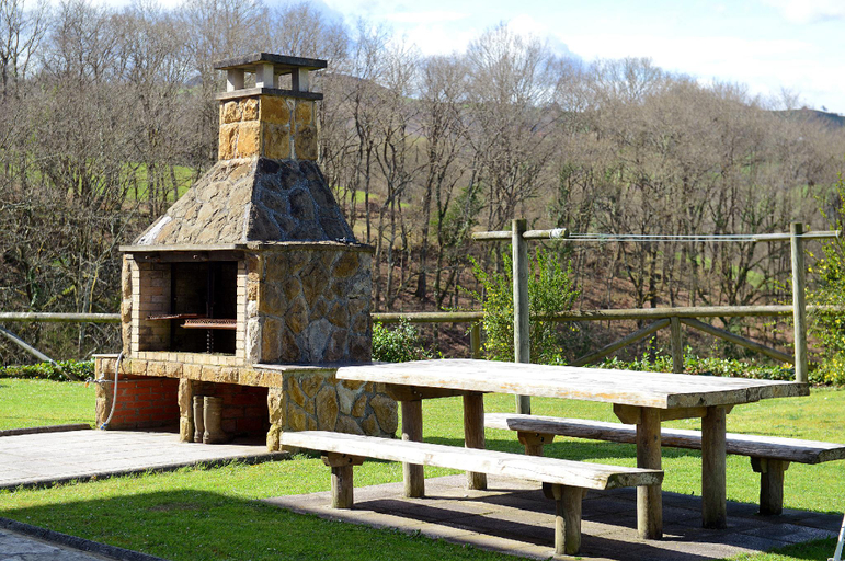 Others 4, Vacacional El Pongallin, Asturias