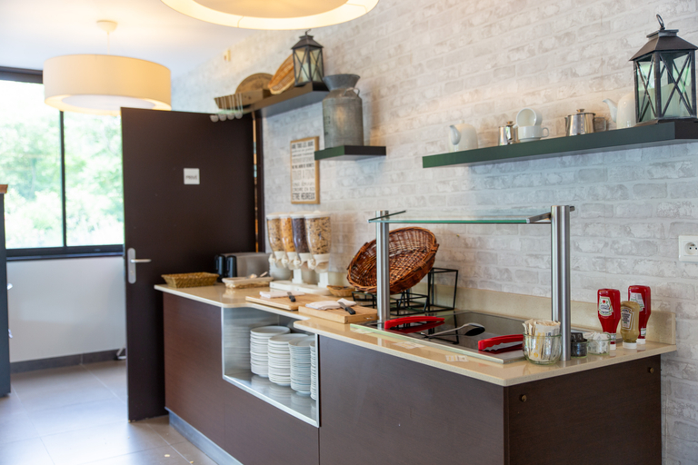 Food & Drinks 4, Zenitude Swiss Apparthotel Ferney Voltaire, Ain