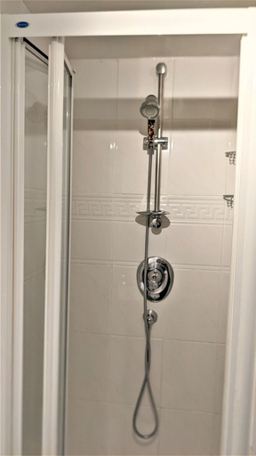 Bathroom 4, The Anchor, Cambridgeshire