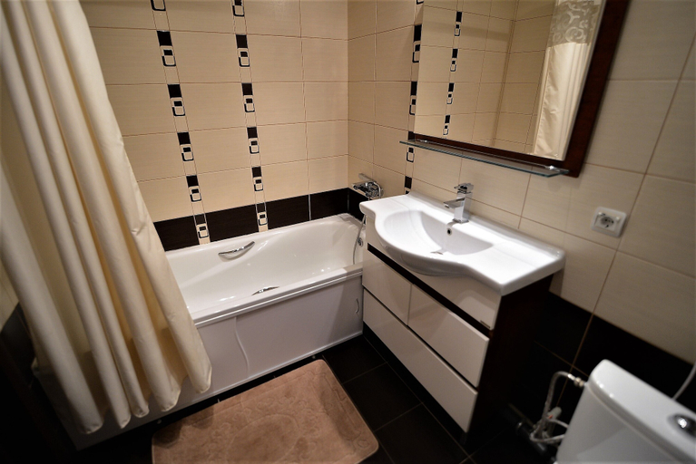 Bathroom 3, Megapolis Apartments on Arsenalnaya 4A, Novousmanskiy rayon