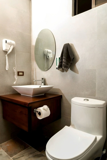 Bathroom 5, Villas Jawara, San Carlos