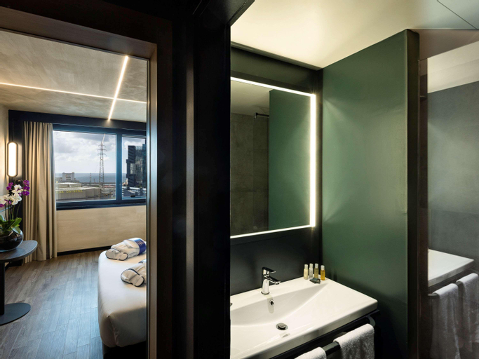 Bathroom 5