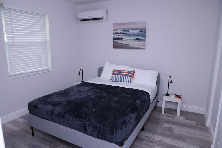 Bedroom 3, Douglas Rd Apartments, Miami-Dade
