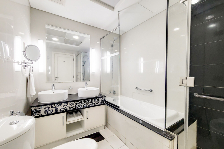 Bathroom 3, GreenFuture - Super Chic Condo With Incredible Cityscape Views, Dubai