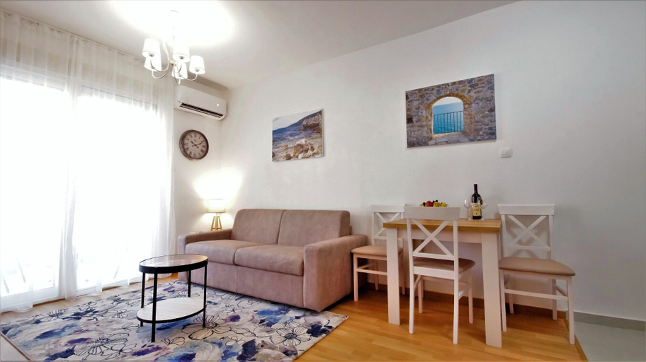 Others 5, Kala Rooms & Suites