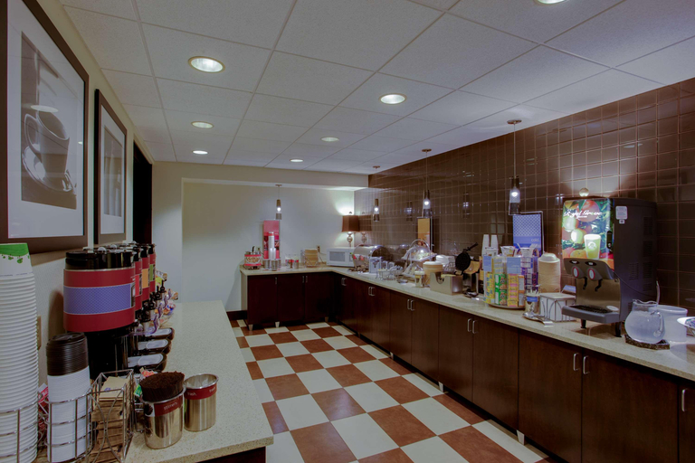 Food & Drinks 4, Hampton Inn Richmond-West, Henrico